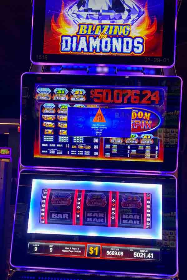 $5,014 won playing blazing hot diamonds game at Newport Racing & Gaming