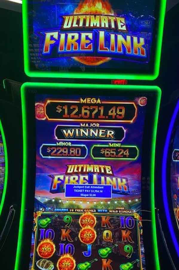 Lucky winner receives $1,794.14 playing Ultimate Fire Link game at Newport Racing & Gaming